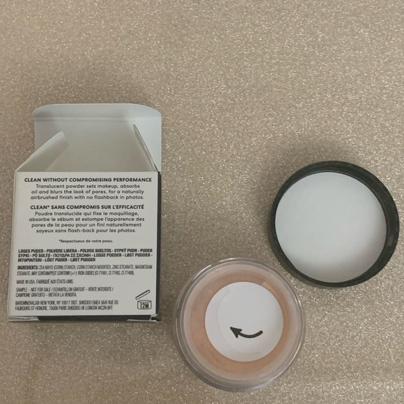 ๐2/$28 or 3/$38๐ Bare Minerals Mineral Veil (Original Translucent) - Picture 3 of 4